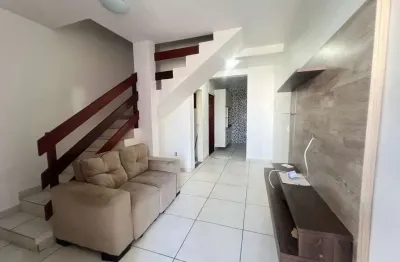 Casa com 2 dormitórios em condomínio fechado em marechal deodoro - 65m²