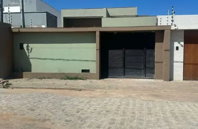 Casa com 3 dormitórios sendo 1 suíte em marechal deodoro - 225m²