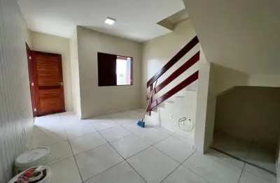 Casa duplex com 3 dormitórios em condomínio fechado - marechal deodoro (82m²)