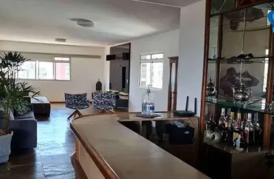 Excelente apto alto padrão, 4 quartos no bairro fundinho;