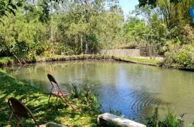 Oportunidade de lazer e gerar renda! chácara com 7.500m² no condomínio douradinho;