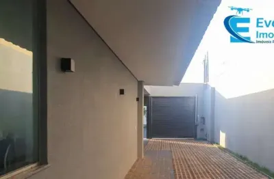 Espaço empresarial, no bairro custódio pereira, em terreno de 300m2., contendo uma construção moderna em 2 pavimentos, com área construída de 400m2.;