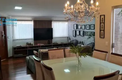 Casa alto padrão, escritório, 3 quartos (2 suítes com closet), piscina aquecida, área gourmet completa.