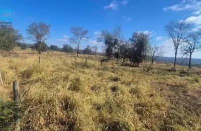 Fazenda com 58,62 alqueires ou seja 283,72 hectares no municipio de verissimo - mg.