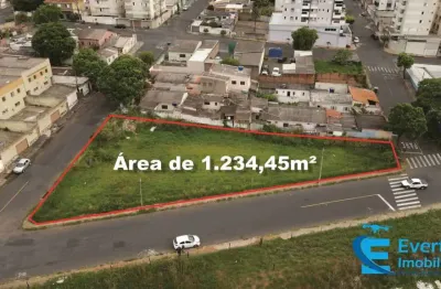 Terreno em ótima localização no santa mônica - oportunidade;