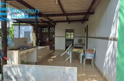 Chácara 1.400m2 - condomínio miranda 6. moradia e lazer, apenas 37km de uberlândia, br 452 sentido araxá. com casa 02 quartos, varanda churrasqueira.