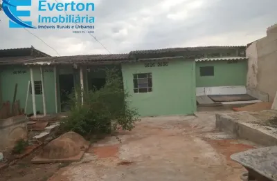 Vendo um terreno 13 x 40 no bairro roosevelt, porém têm quatro casinha construída sem valor comercial, entretanto dão uma renda de 2.100,00 mensais