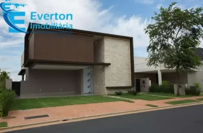 Casa de alto padrão, garagem  p/ 4 carros, pé direito duplo, 3 suites, 1 master, sala, cozinha e área gourmet,  piscina aquecida.