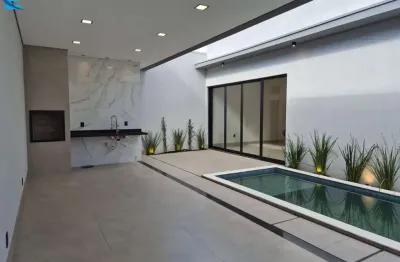 Casa de alto padrão, com 3 suítes, piscina, varanda gourmet e 2 vagas cobertas, no terras alpha.