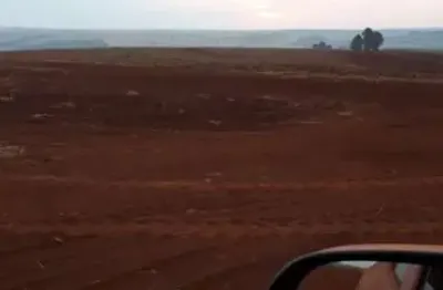 Fazenda a venda no município de Sacramento com 41 alqueires (198.4 hectares).