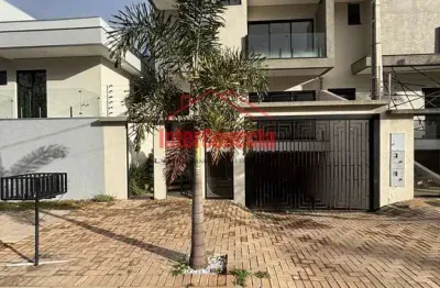 Casa com 3 quartos para alugar no Neva, Cascavel 
