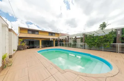 Casa com 2 quartos à venda na rua josé do patrocínio, parque da fonte, são josé dos pinhais, 250 m2 por r$ 890.000