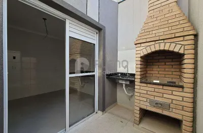 Sobrado  novo à venda na água fria, próximo à avenida água fria.