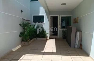 Casa com 3 quartos à venda na Rua Alexandre Azevedo, 51, Vila Mazzei, São Paulo
