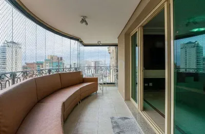 Apartamento á  venda 240 metros em local nobre no alto de Santana.