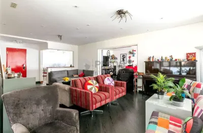 Vendo lindo apartamento em higienópolis com 228,32m², 4 quartos , 1 suite, 2 garagens