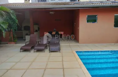 Casa com 4 quartos à venda na Rua Luiz Carlos Barreta, 30, Vila Petrópolis, Atibaia