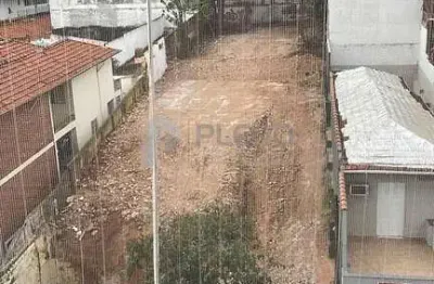 Terreno à venda na Rua Altinópolis, 152, Água Fria, São Paulo