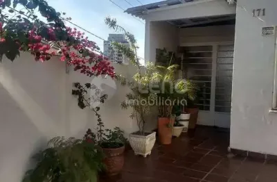 Casa com 3 quartos à venda na Rua das Gamboas, 171, Vila Mazzei, São Paulo