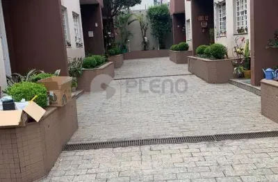 Casa com 2 quartos à venda na Rua Simão Pedroso, 162, Vila Ede, São Paulo