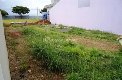 Terreno à venda em condomínio em Paulínia, 300 m2, plano, ótima localização. Aguardando a construção de sua casa.Lazer e segurança!