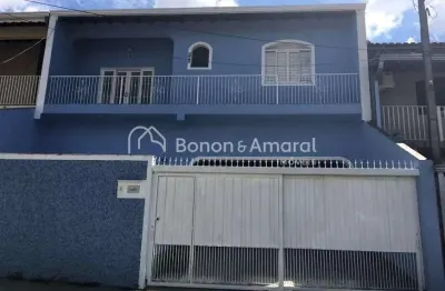 Sobrado com 3 quartos e 4 banheiros à venda, 239 m² por r$ 560.000,00