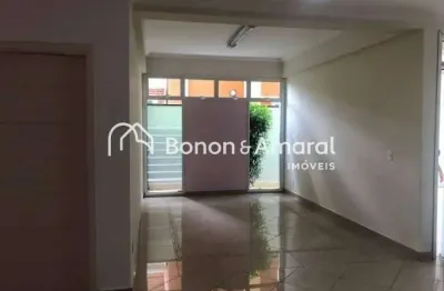 Casa de condomínio com 4 quartos e 5 banheiros à venda, 397m² por r$ 1.865.000