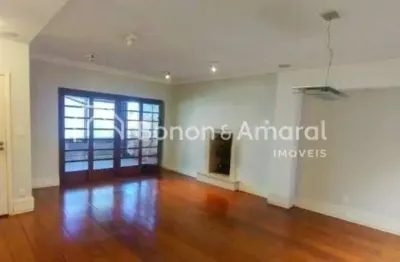 Casa térrea para locação, 3 dormitórios (1 suite), área de lazer completa, 250 m² no gramado