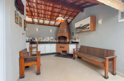 Casa térrea com mezanino e espaço gourmet no condomínio okinawa