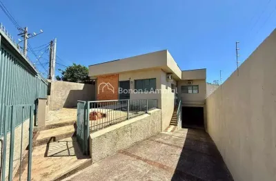 Casa com 9 quartos e 4 banheiros para alugar, 256 m² por r$ 5.200/mês