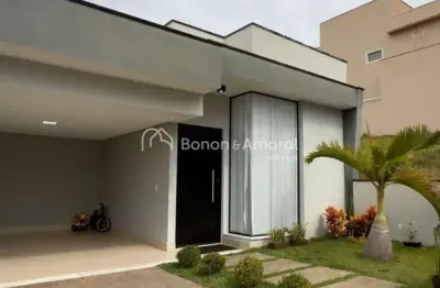 Casa térrea à venda em condomínio fechado - valinhos - 3 suítes, piscina e espaço gourmet