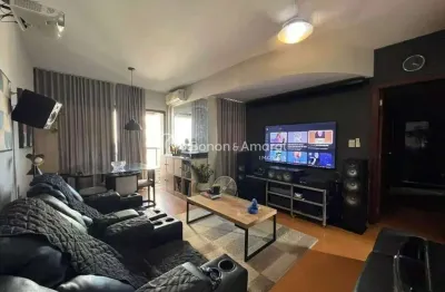 Apartamento com 3 Quartos e 2 banheiros à Venda, 85 m² por R$ 600.000