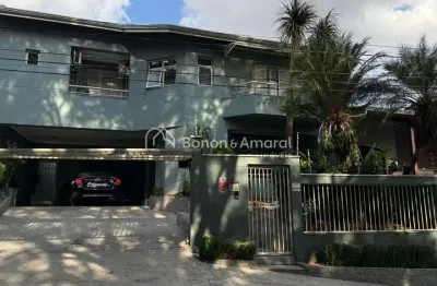 Sobrado com 4 Quartos, totalmente mobiliado em Campinas - SP