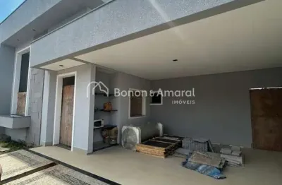 Casa térrea à venda 03 quartos no Condomínio Royal Garden, Parque Brasil 500, Paulínia.