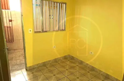 Casa com 1 quarto para alugar na Vila Dionisia, São Paulo 