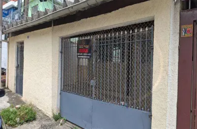 Casa com 2 quartos para alugar na Vila Amália (Zona Norte), São Paulo 