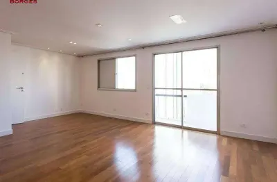 Realmente ao lado do parque, uma das ruas mais procurada e desejada!!!