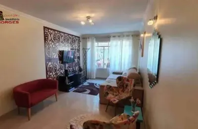 Charmoso sobrado reformado com 3 dorm, 2 suítes, armários, porcelanato.