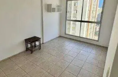 Imperdível! reformado, rua tranquila, fora de rota, 1 dorm, 1 vaga