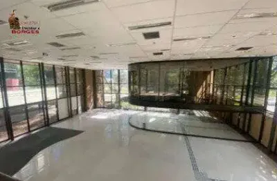Loja comercial em localização top,mezanino, 8 banh, ar. cond., 48 vagas