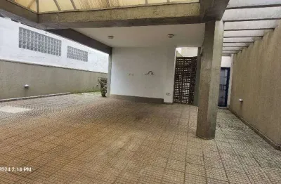 Excelente sobrado 4 suítes - 6 vagas-quintal imenso-venda/locação brooklin.