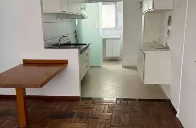 Campo belo em rua tranquila e perto do metrô, excelente valor, uma graça!!!
