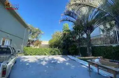 Casa com terreno de 770m² - 4 dormitórios amplo quintal no jardim-brooklin.