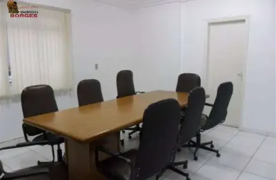 Sobrado comercial de esquina com 35m² de frente- 7 gar. para locação!!!!!