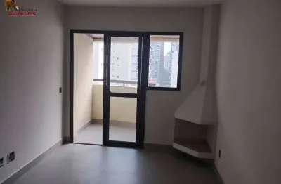 Apartamento reformado c/89,0 m2, 3 dts (1 suite), 2 vagas + depós. brooklin