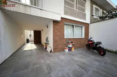 Locação -  casa no brooklin - local nobre 3 dorm (1 suíte) 3 vagas.