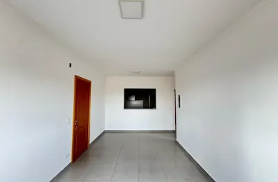 Apartamento à venda com excelente localização no bairro são dimas
