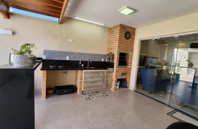 Casa em condomínio fechado com 3 quartos à venda na Avenida Luiz Pereira Leite, 25, Água Branca, Piracicaba