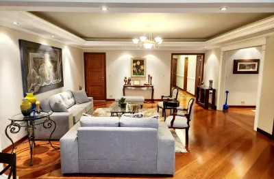 Lindo apartamento à venda, com ótima localização no bairro jardim elite, medindo 218m².