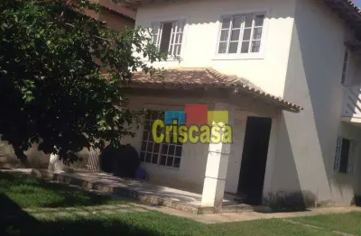 Bela casa duplex em terreno inteiro, independente, 3 quartos